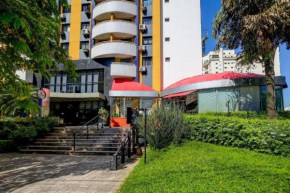 Flat Itaim Bibi reformado c ar condicionado UH2702